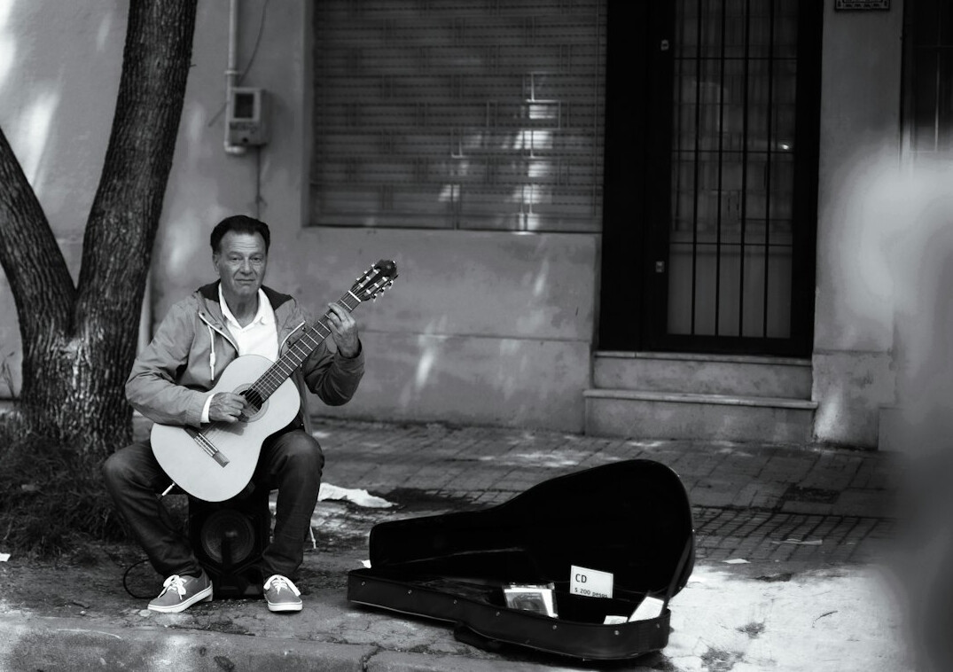 uruguayan singer performing private
